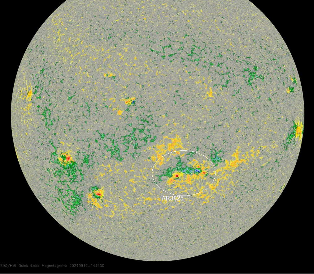 Magnetogram v barvě, 19.9.2024, 14h 15m UT, SDO_HMI.png