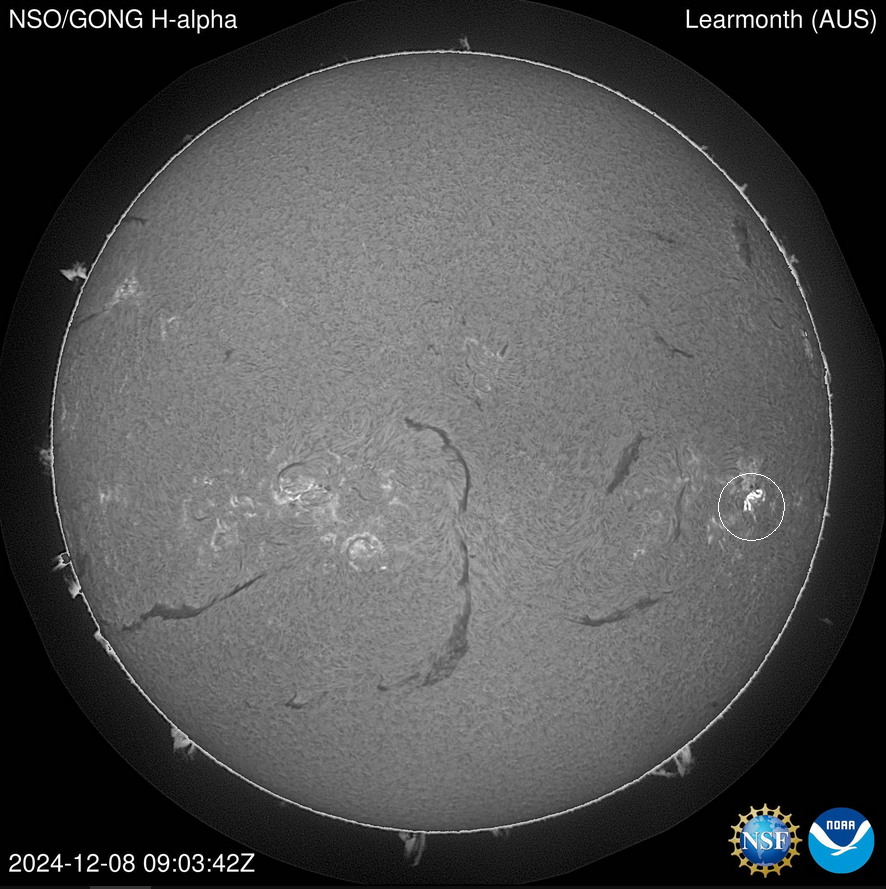 Erupce X2 v AR3912, 8.12.2024, 09h 03m UT. Learmonth GONG, čb vyšší rozlišení.png