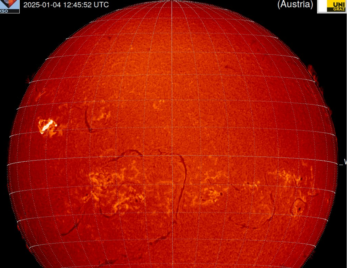 Erupce X1.8 v AR3947, 4.1.2025, 12h 45m UT, Kanzekhöhe.png