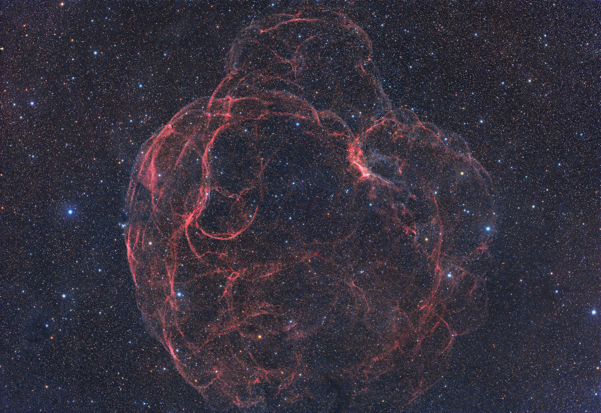 20250119 SH2-240 Spaghetti nebula RedCat 51mm F5 ASI2600 20x120s and 71x240s Askar C1.jpg