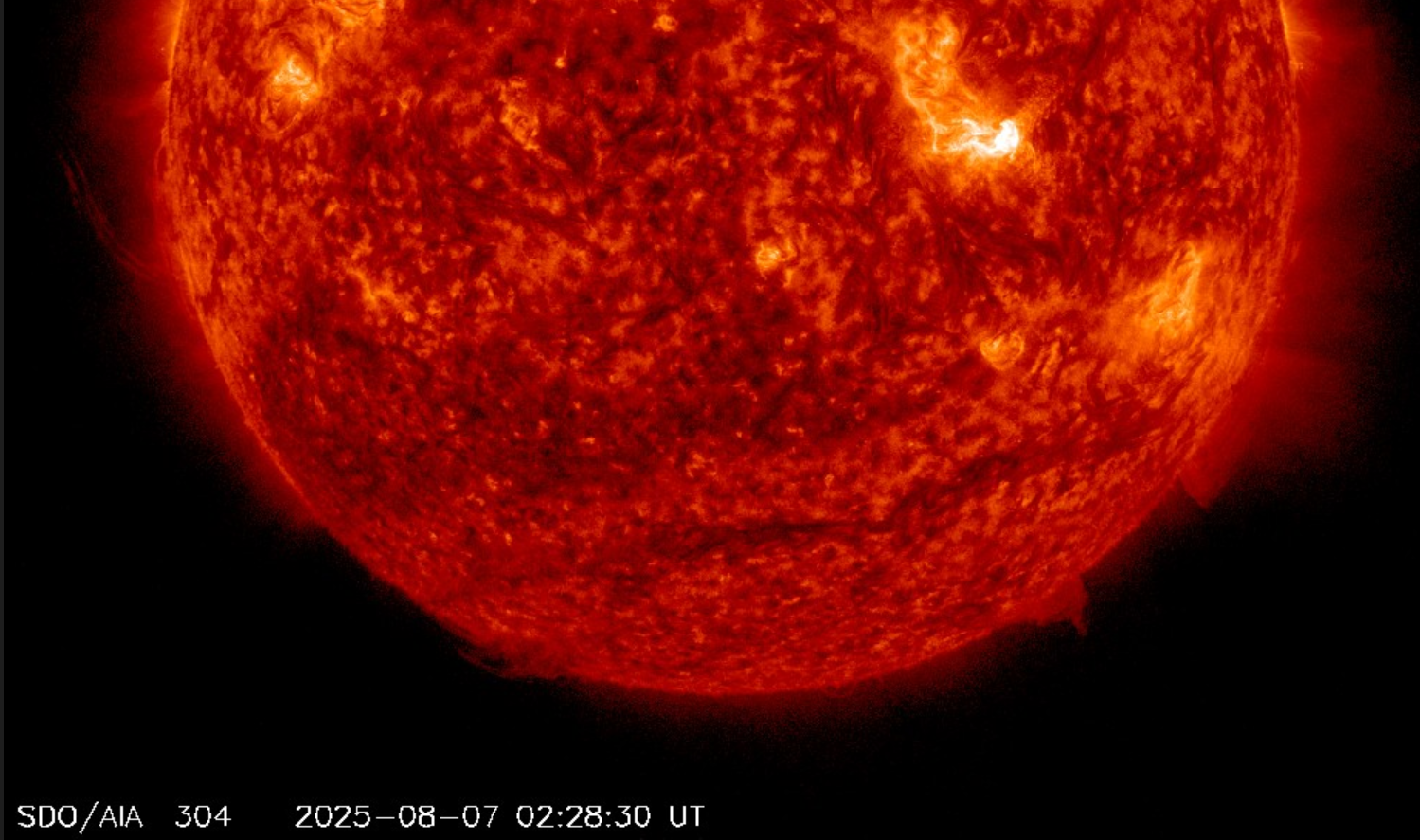 Erupce M2.2 v AR4168  , 7.8.2025, 02h 28m UT, SDO_AIA 304Ä.png