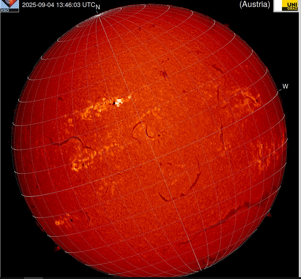 Erupce M1 v AR4207, 4.9.2025, 13h 46m UT, Kanzelhöhe.png