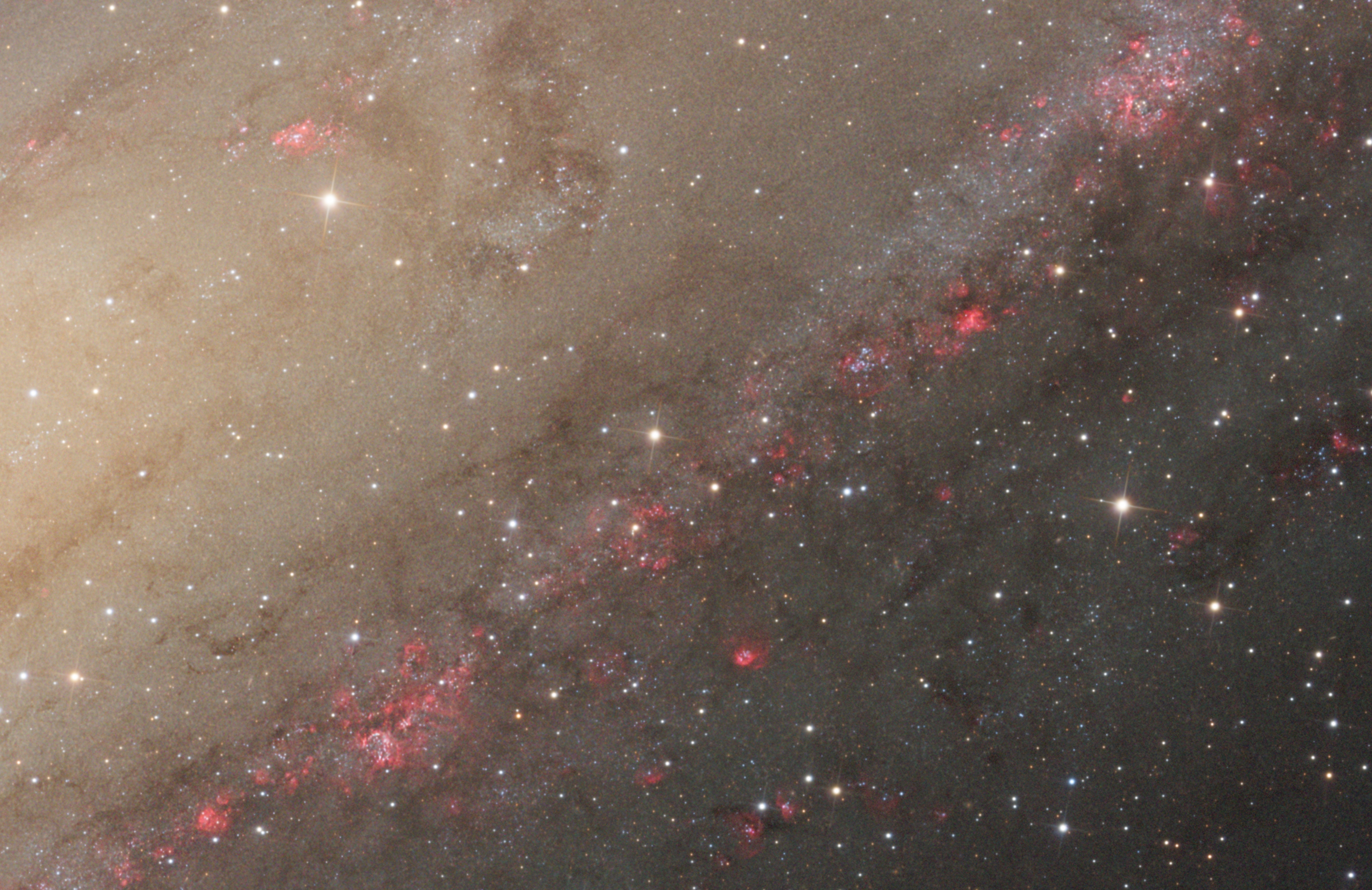 M31_Andromeda_HaRGB_crop Nr3.jpg