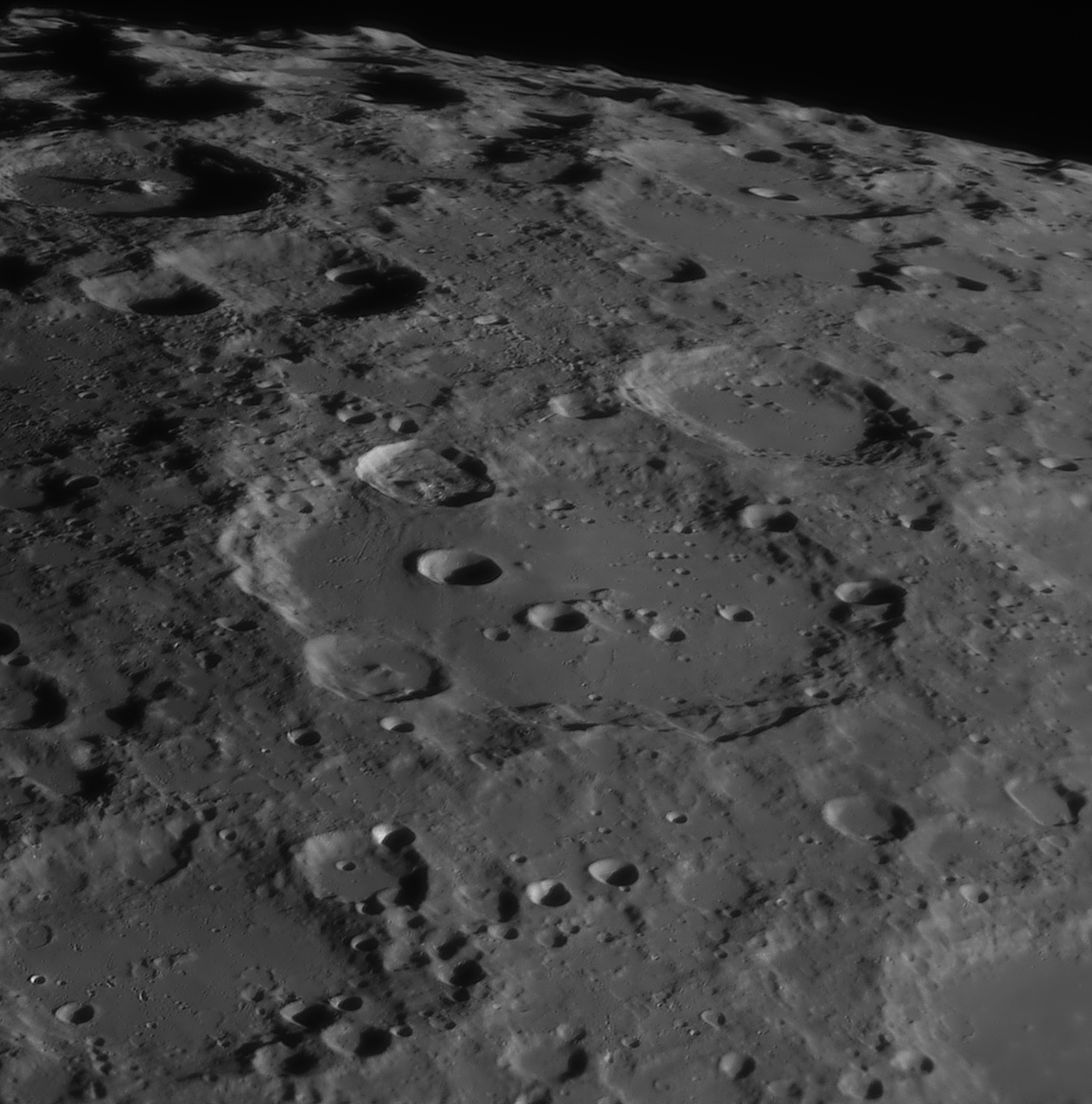 2018-09-30-2353-Clavius.jpg