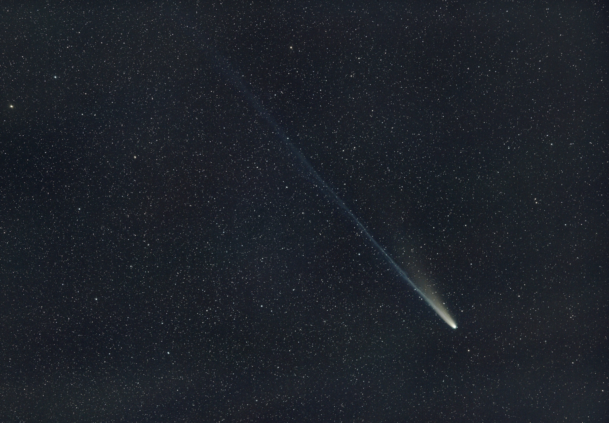 2025A6 2025103 12x30-135mm.jpg