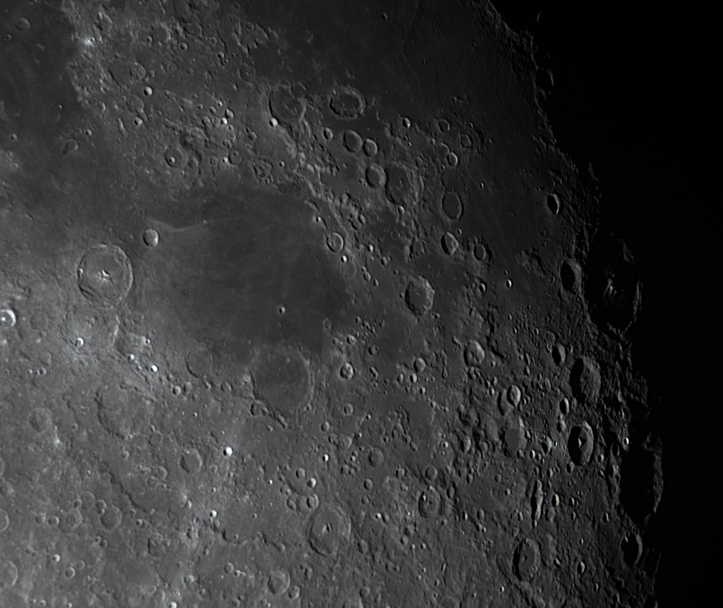 2025-11-07-2134_mare-nectaris-fracastorius-petavius.jpg