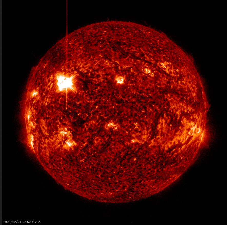 Erupce X8.3 v AR4366, 1.2.2026, 23h 57m UT.png