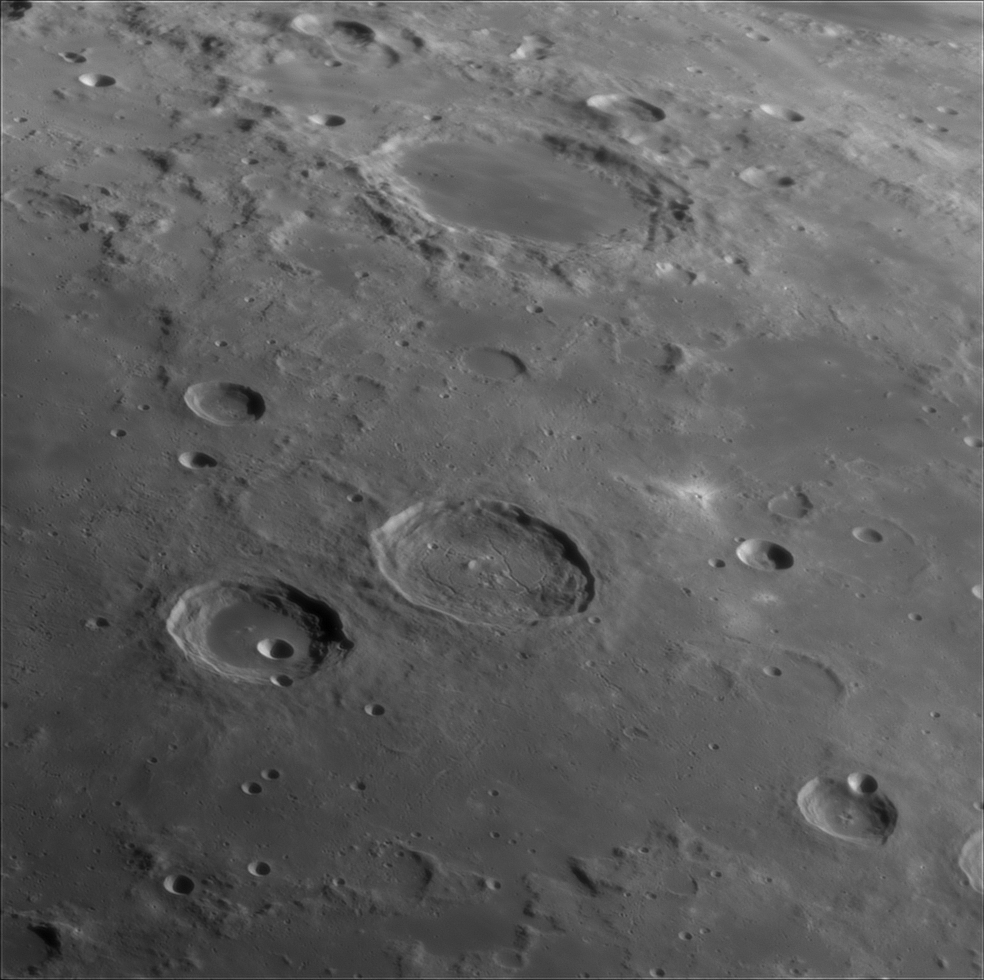 2026-05-22-1930_1-DR-RGB-Moon_ap2584_VCD_sm8bit.png