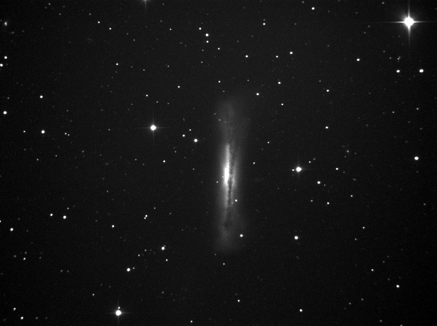 NGC 3628_3x300s_CLS_N200_guiding.jpg