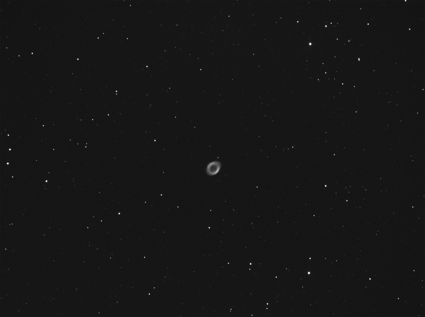 M57_Ring nebula_N200_4x45s_CLS_corrector_guiding.jpg