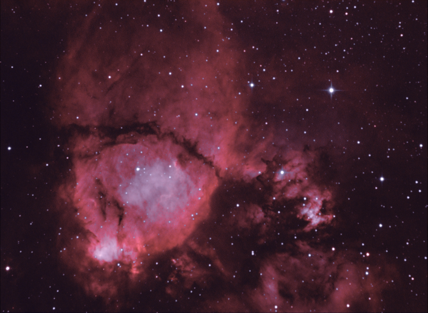 Fishhead_nebula_bicolor.jpg