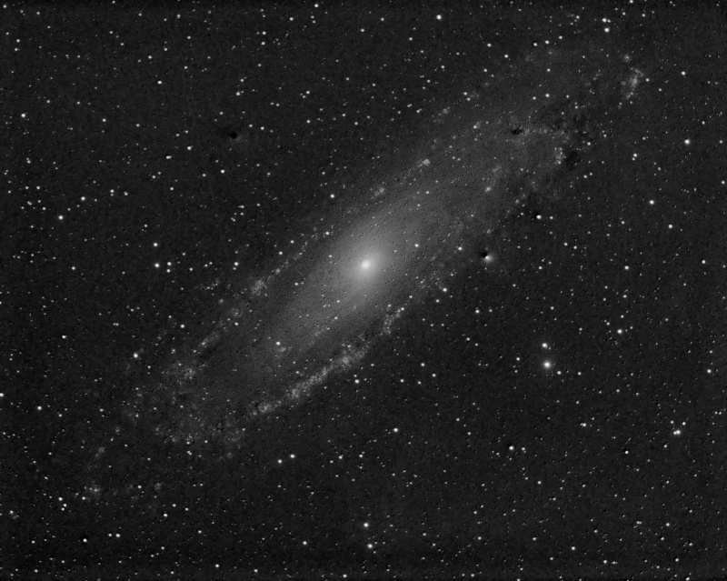 M31Ha_mala.jpg